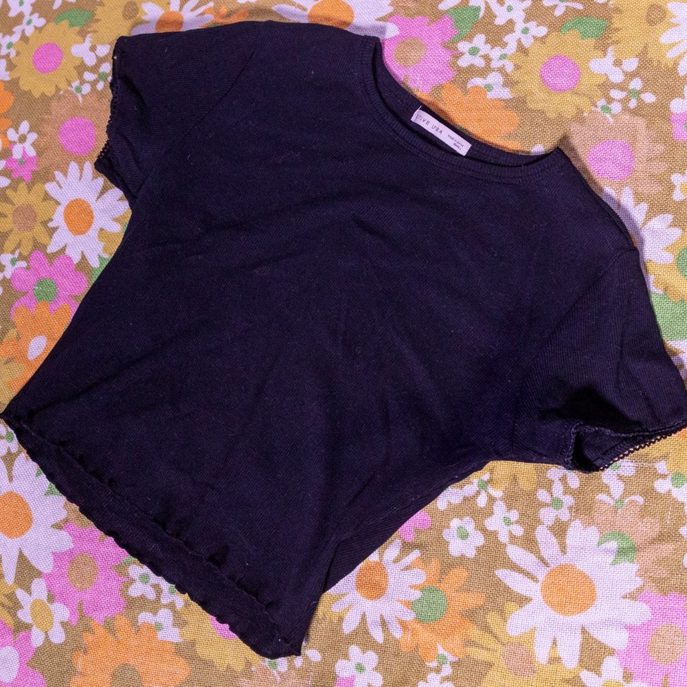 Black Cropped T-Shirt